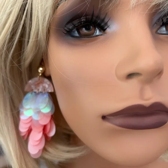 Natasha Gold and Peach Ruffled Statement Earrings🌺 - Picture 7 of 9